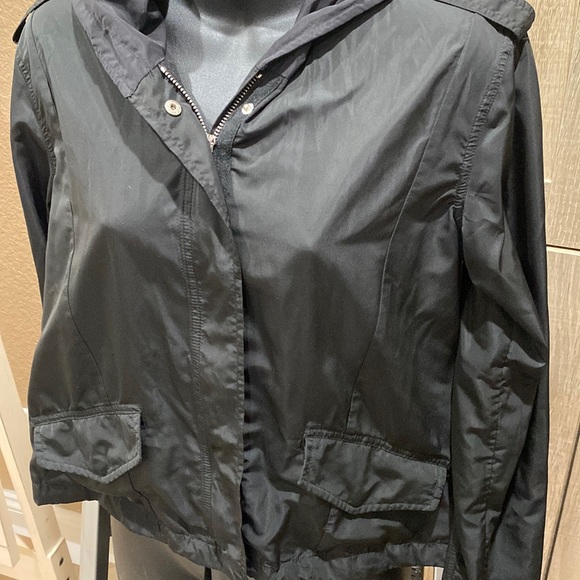 Windbreaker - Picture 2 of 3